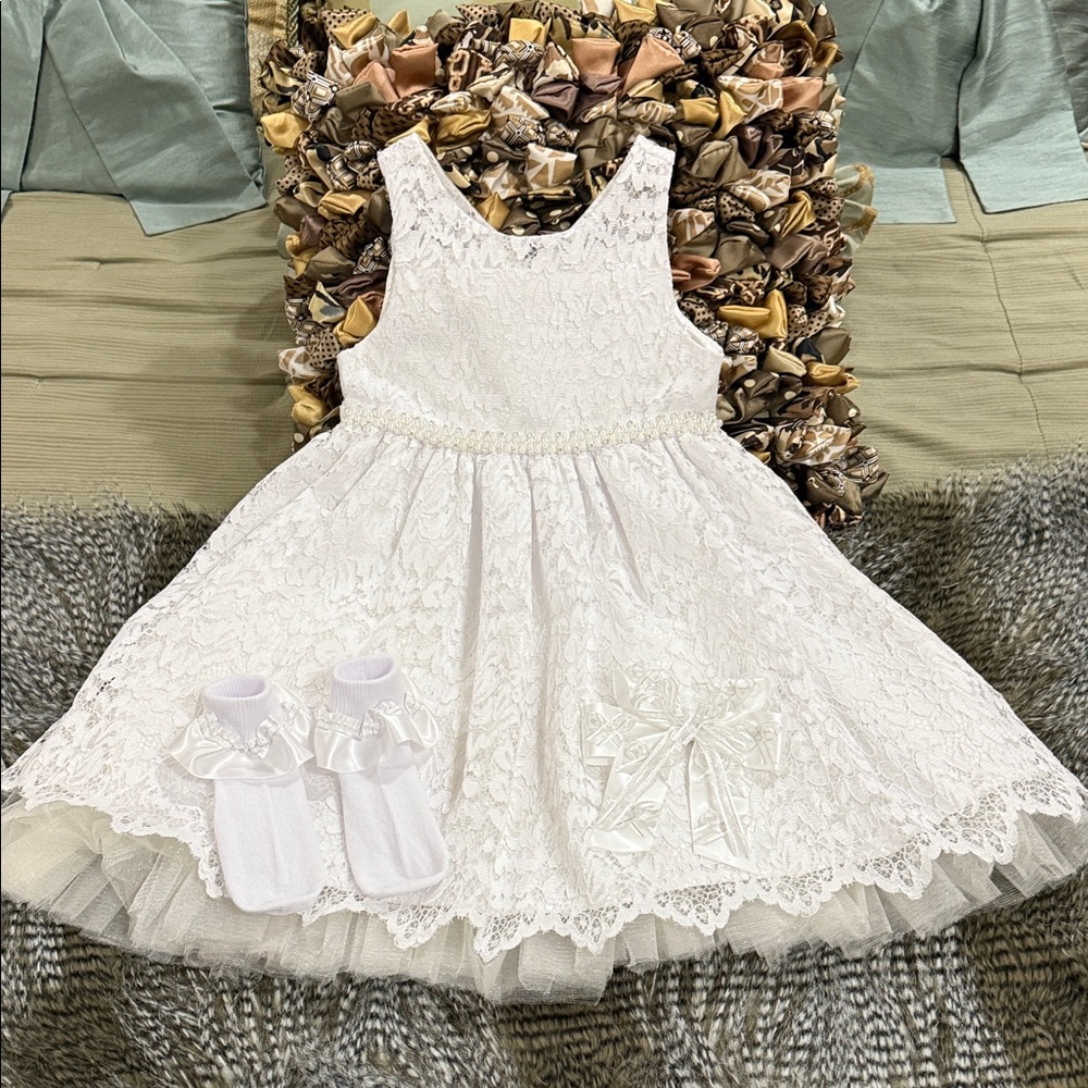 American Princess kids dress size 6 & socks & bow price is firm